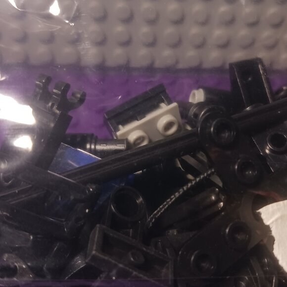 Lego - Misc Bulk Black elements - Some technic - 3.7oz - Picture 6 of 8